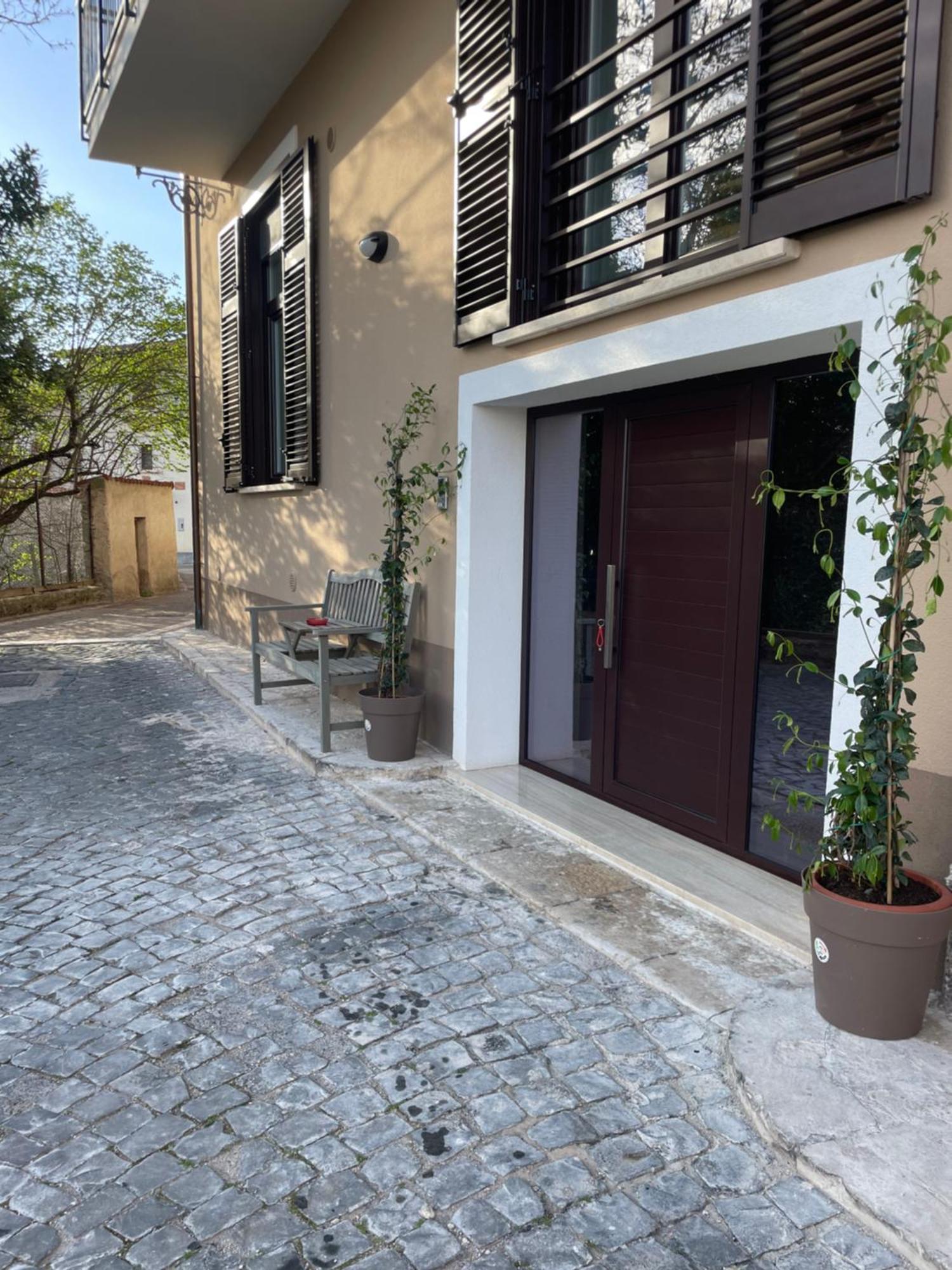 Apartamento La Casa De Lu Barone San Demetrio ne' Vestini Exterior foto